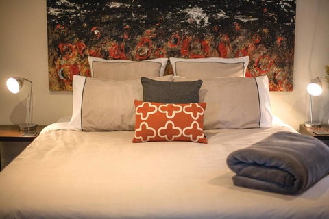 Minni Gums - Stayed 16