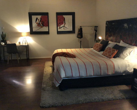 Minni Gums - Stayed 22