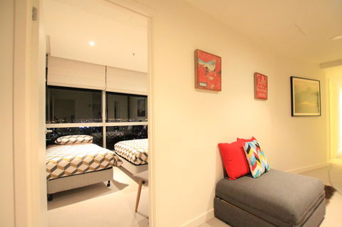 Nest-Apartments On QV - Stayed 19