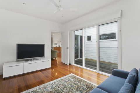 Perfect Blairgowrie Beach House - Stays Accommodation 10