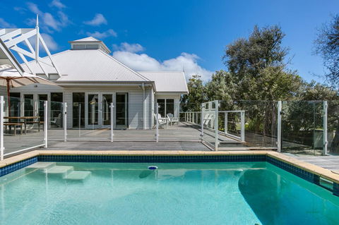 Perfect Blairgowrie Beach House - Stays Accommodation 0