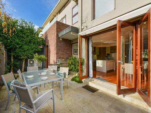 Boutique Stays - Maple On Kent - Stayed 21
