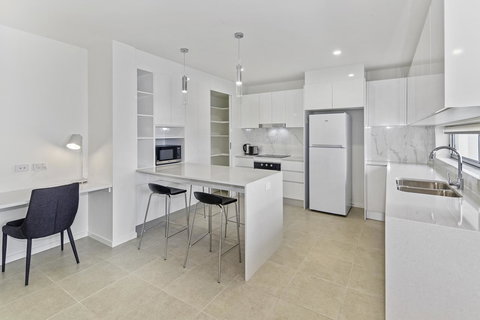 Aquarius Kawana - Stays Accommodation 25