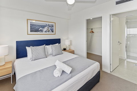 Aquarius Kawana - Stays Accommodation 23