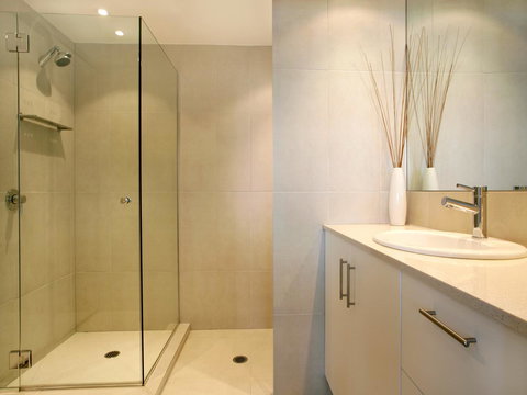 La Mer Sunshine Beachfront - Stays Accommodation 23