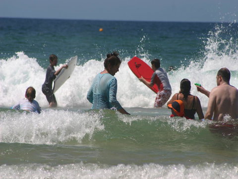 La Mer Sunshine Beachfront - Stays Accommodation 20