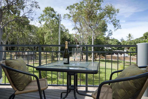Woodville Beach Townhouse 6 - Stayed 10
