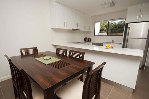 Woodville Beach Townhouse 6 - Stayed 7