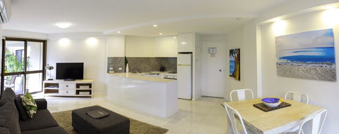 Ocean Breeze Resort - Stays Accommodation 12