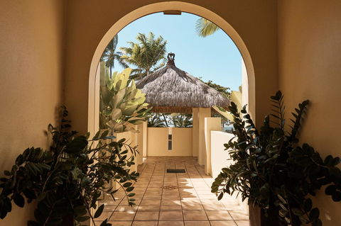 Sea Change Beachfront Apartments - Stayed 18