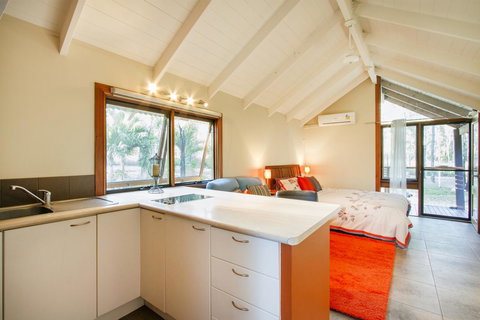 Airlie Beach Eco Cabins - Adults Only - Stayed 12