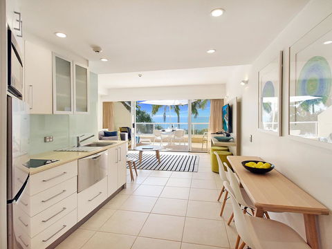 Netanya Noosa Beachfront Resort - Stayed 22