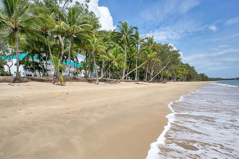 Agincourt Beachfront Apartments - Stays Accommodation 9