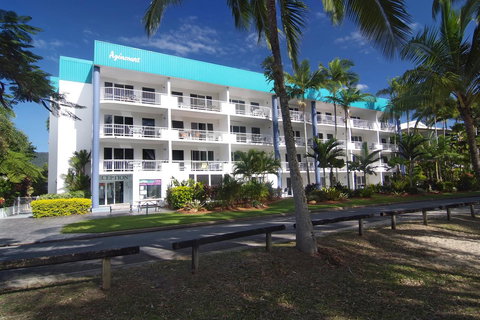 Agincourt Beachfront Apartments - Stays Accommodation 1