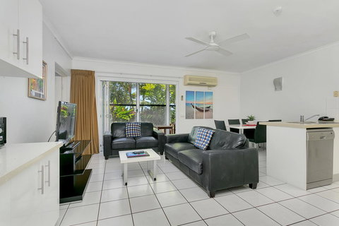 Agincourt Beachfront Apartments - Stays Accommodation 15