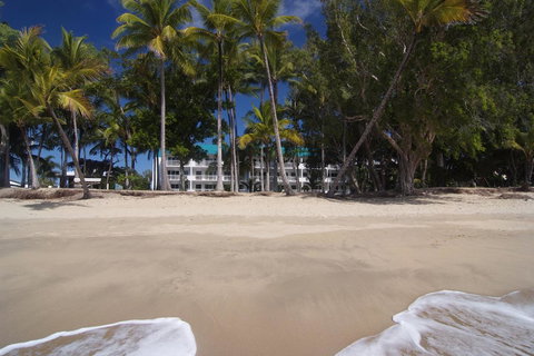 Agincourt Beachfront Apartments - Stays Accommodation 24