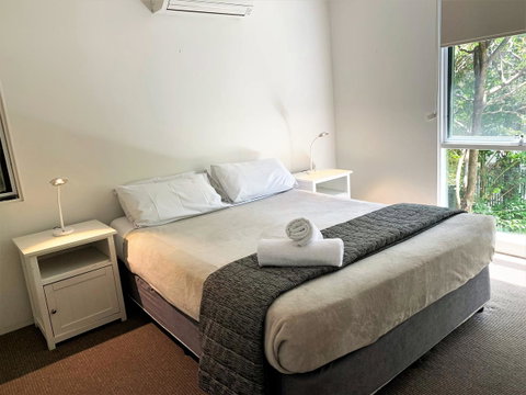 The Hastings Beach Houses - Stays Accommodation 4
