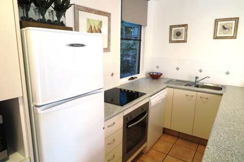 The Hastings Beach Houses - Stays Accommodation 40