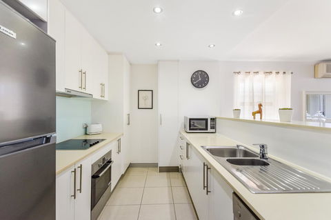 Redvue Holiday Apartments - Stayed 5