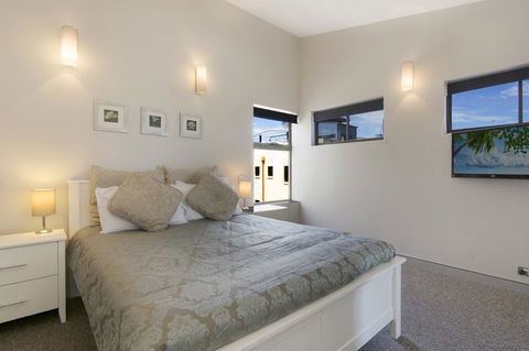 Redvue Holiday Apartments - Stayed 32