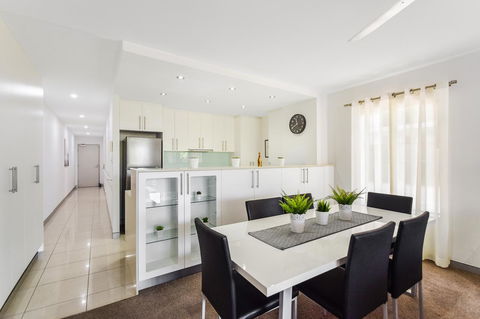 Redvue Holiday Apartments - Stayed 4