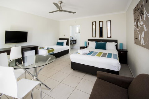 The Beach Motel Hervey Bay - Stays Accommodation 4