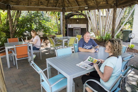 The Beach Motel Hervey Bay - Stays Accommodation 11