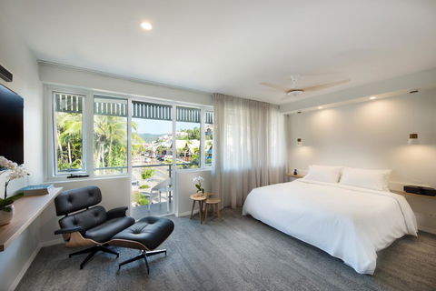 Heart Hotel And Gallery Whitsundays - Stayed 0