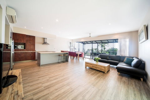 Whitsunday Reflections - Stayed 10