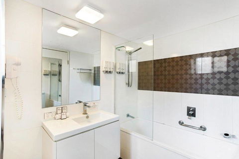 City Golf Club Motel - Stays Accommodation 42