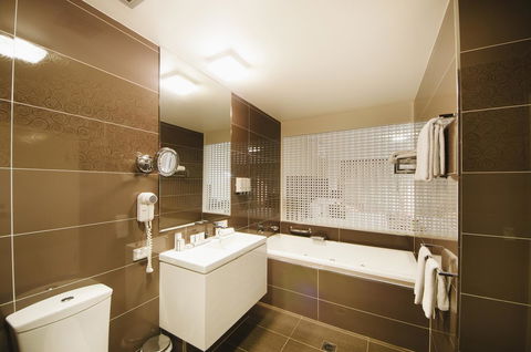 City Golf Club Motel - Stays Accommodation 34