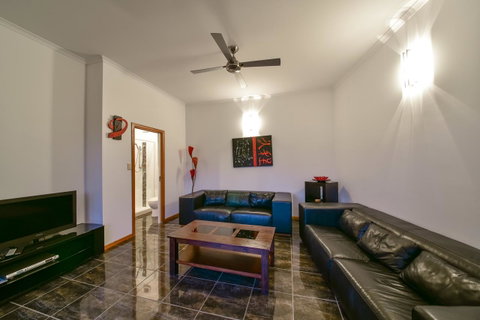 Bella Vista On Nara Pets Welcome - Stayed 22