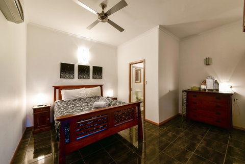 Bella Vista On Nara Pets Welcome - Stayed 21