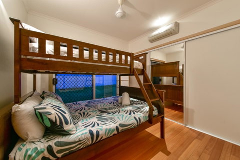 Bella Vista On Nara Pets Welcome - Stayed 15