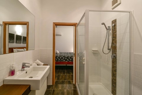 Bella Vista On Nara Pets Welcome - Stayed 25