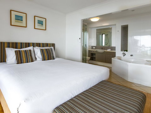 Shorelines - Stayed 41