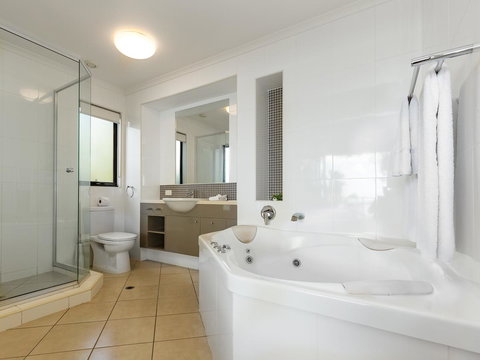 Shorelines - Stayed 40