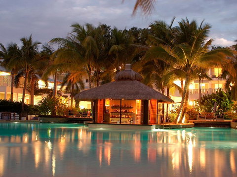 Palm Cove Paradise - Couples Spa Beach Getaway - Stayed 16