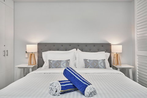 Palm Cove Paradise - Couples Spa Beach Getaway - Stayed 6