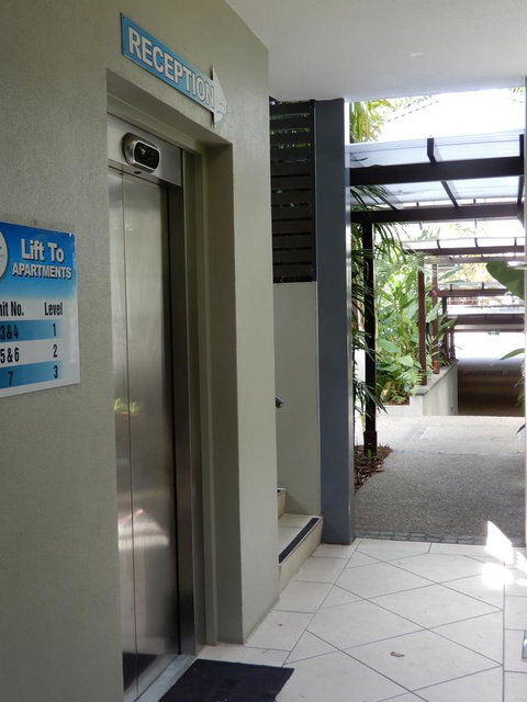 Sea Point On Trinity Beach - Stayed 27