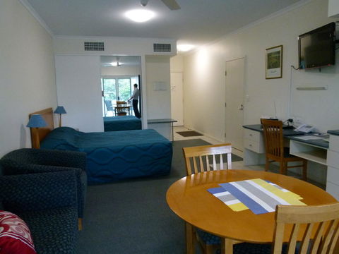 Madison Ocean Breeze Apartments - Stayed 27