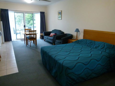 Madison Ocean Breeze Apartments - Stayed 28