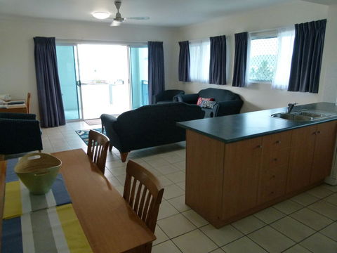 Madison Ocean Breeze Apartments - Stayed 25