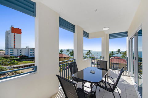 Madison Ocean Breeze Apartments - Stayed 13