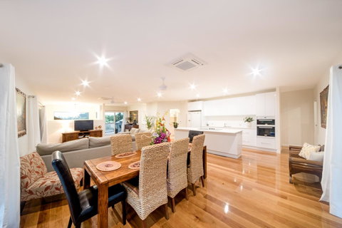 Whitsunday Luxury Homes - Stayed 4