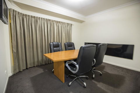 Emerald Maraboon Motor Inn - Stayed 12