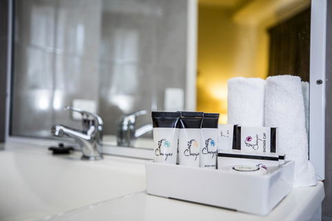 Emerald Maraboon Motor Inn - Stayed 1