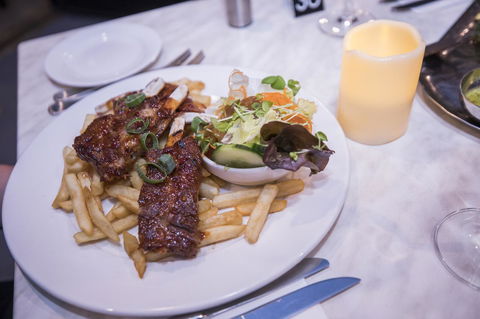 Emerald Maraboon Motor Inn - Stayed 16