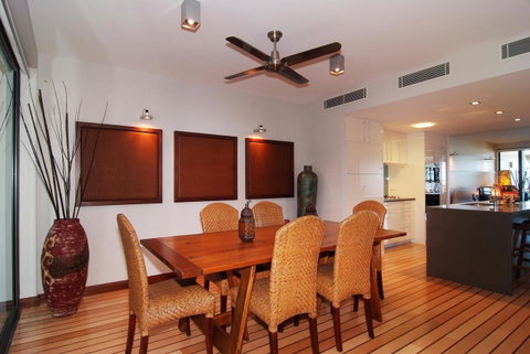 The Boathouse Apartments - Stays Accommodation 12