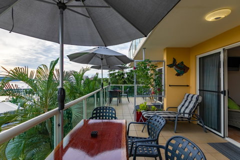 Sunlit Waters Studio Apartments - Stays Accommodation 22